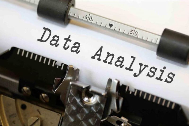 Σεμινάριο data analysis project για όλους από το φροντιστήριο Ρούλα Μακρή.